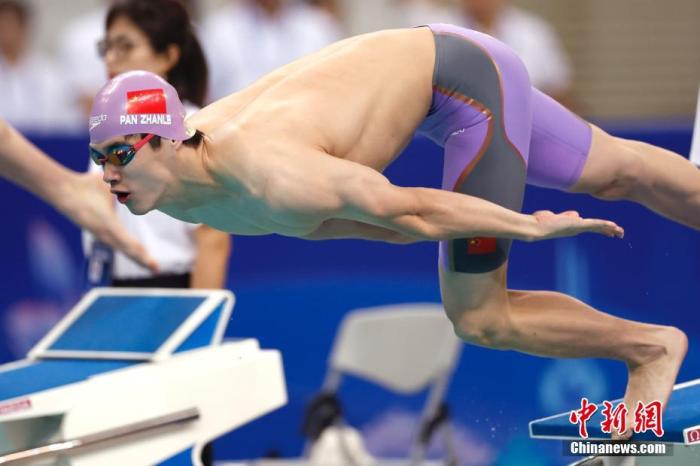 19岁潘展乐在多哈世锦赛以46秒80刷新100米自由泳