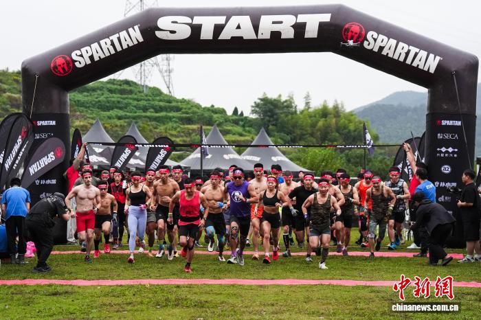 2025斯巴达勇士赛杭州站近三千勇士挑战山野赛道