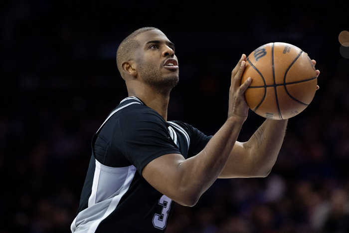 快船主场迎战马刺 西部卡位战一触即发