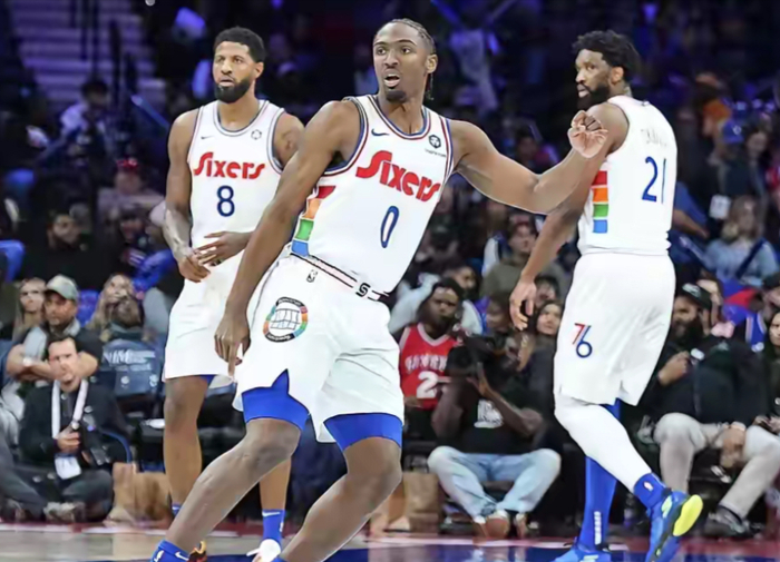 76人三巨头缺阵 埃奇库姆扛起球队攻防大旗