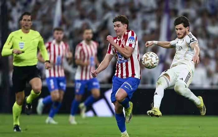 巴萨对阿尔瓦雷斯转会持观望态度 马竞坚持800