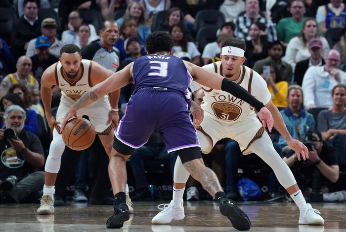 勇士逆转国王终结连败，4人立功助队取关键胜利